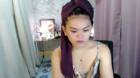 Snapshot of yourlovelytranspinay chatting on February 2026 02:28:02 AM your lovely Dina online show from February 2026 02:28:02 AM