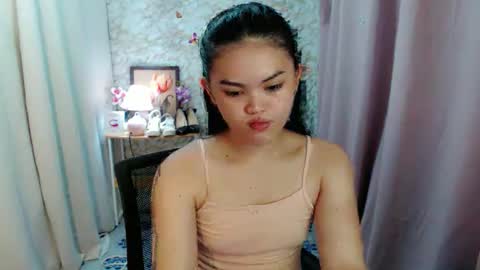 Snapshot of yourlovelytranspinay chatting on April 2026 01:47:01 AM your lovely Dina online show from April 2026 01:47:01 AM