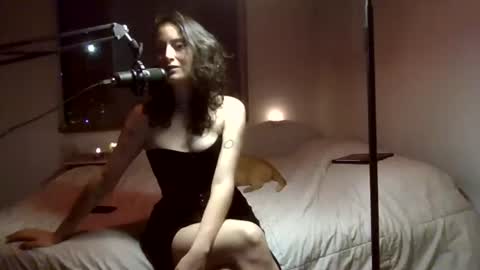 Snapshot of yourmistresslucia chatting on August 2026 11:40:01 PM yourmistresslucia online show from August 2026 11:40:01 PM