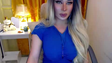 Snapshot of yourmistressofevil_isback chatting on April 2026 06:34:01 PM Adriana Maxwell online show from April 2026 06:34:01 PM