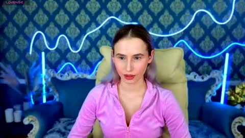 yourmoneyboss_nikki online show from November 2025 07:30:01 AM