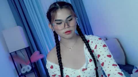 Snapshot of yourprettyblythe_ts chatting on March 2026 09:37:02 AM yourprettyblythe_ts online show from March 2026 09:37:02 AM