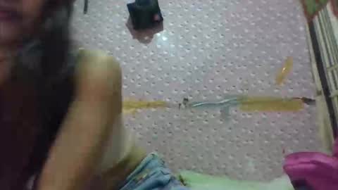 Snapshot of yourqueen1101 chatting on February 2026 01:12:01 AM yourqueen1101 online show from February 2026 01:12:01 AM