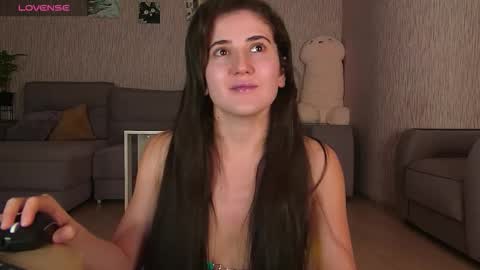 Yourr Muse online show from October 2025 02:41:01 AM