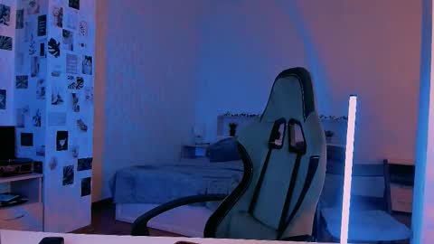 Eva online show from September 2025 08:35:01 PM