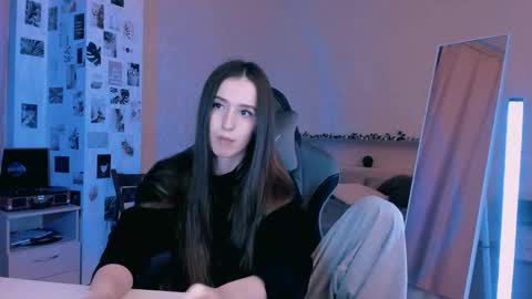 Eva online show from October 2025 07:34:01 PM