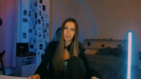 Eva online show from November 2025 07:36:01 PM