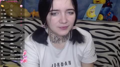Snapshot of yours_good_mood chatting on December 2024 11:59:02 PM Im - DANI .insta - hardblade1 online show from December 2024 11:59:02 PM
