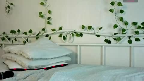 Snapshot of yourscarlettdoll chatting on May 2026 01:27:02 PM Scarlett online show from May 2026 01:27:02 PM