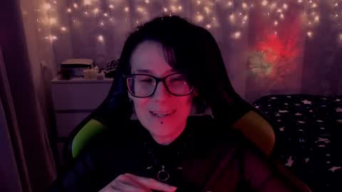 Yours Cosmic online show from January 2025 10:40:02 PM