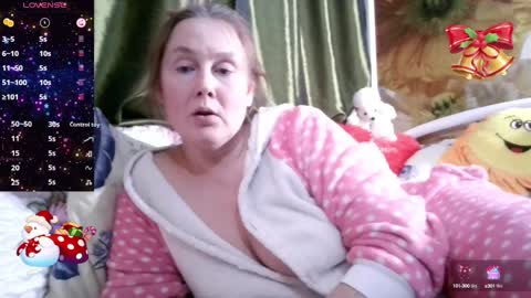 Snapshot of yoursexkroshka chatting on December 2024 09:11:02 PM kroshka online show from December 2024 09:11:02 PM