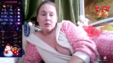 Snapshot of yoursexkroshka chatting on December 2024 09:37:01 PM kroshka online show from December 2024 09:37:01 PM