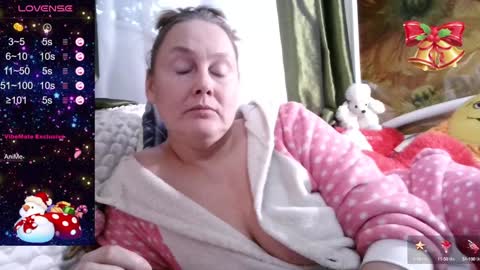 Snapshot of yoursexkroshka chatting on December 2024 11:17:02 AM kroshka online show from December 2024 11:17:02 AM