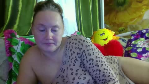 Snapshot of yoursexkroshka chatting on October 2025 10:56:01 AM kroshka online show from October 2025 10:56:01 AM
