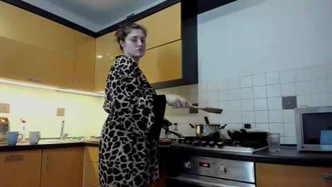 Snapshot of yoursexywifey chatting on September 2025 04:34:02 PM yoursexywifey online show from September 2025 04:34:02 PM