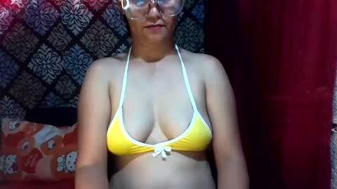 Snapshot of yourshygirl82 chatting on January 2025 03:11:01 AM im MAY online show from January 2025 03:11:01 AM