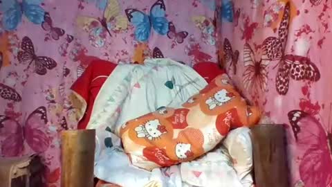 Snapshot of yourshygirl82 chatting on January 2025 01:35:01 AM im MAY online show from January 2025 01:35:01 AM