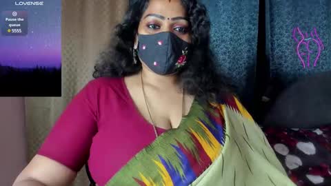 Snapshot of yourss_preethy chatting on January 2025 09:15:02 AM preethy online show from January 2025 09:15:02 AM