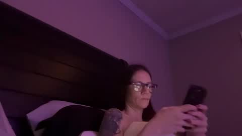Snapshot of yourstrulylivy chatting on December 2024 12:44:02 PM yourstrulylivy online show from December 2024 12:44:02 PM