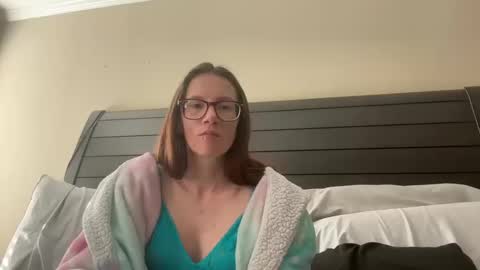 Snapshot of yourstrulylivy chatting on January 2025 06:38:02 PM yourstrulylivy online show from January 2025 06:38:02 PM