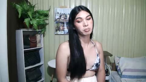 yoursubmissive_larah online show from May 2026 02:45:01 PM
