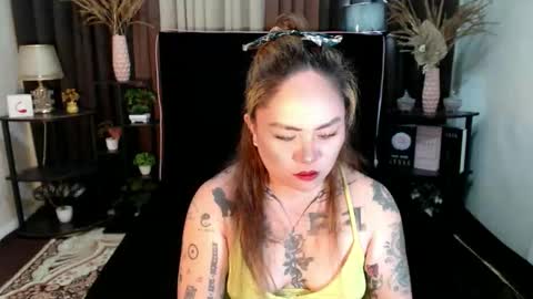 Snapshot of yoursweet_amara chatting on April 2026 02:27:02 AM AMARA online show from April 2026 02:27:02 AM