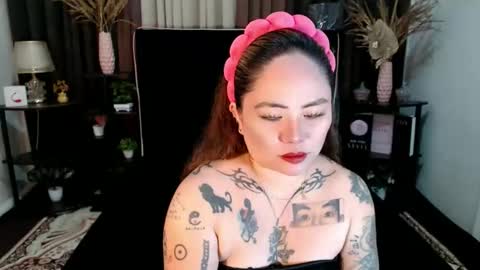 Snapshot of yoursweet_amara chatting on April 2026 12:27:01 AM AMARA online show from April 2026 12:27:01 AM