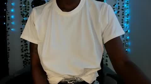 yoursweetsin16 online show from April 2026 01:48:02 PM