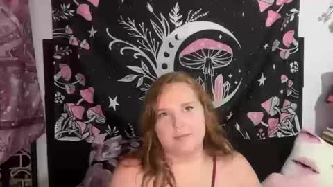 Snapshot of yourthickgingergoddess chatting on October 2025 04:33:01 AM yourthickgingergoddess online show from October 2025 04:33:01 AM