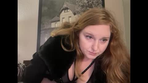 Snapshot of yourthickgingergoddess chatting on November 2025 10:41:02 PM yourthickgingergoddess online show from November 2025 10:41:02 PM