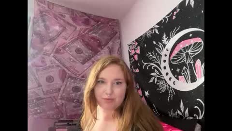 Snapshot of yourthickgingergoddess chatting on December 2025 06:06:01 PM yourthickgingergoddess online show from December 2025 06:06:01 PM