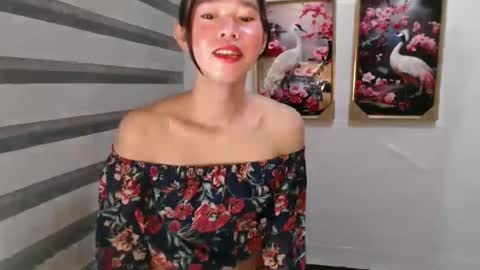 Snapshot of yourtinybunny chatting on February 2025 09:06:02 AM yourtinybunny online show from February 2025 09:06:02 AM