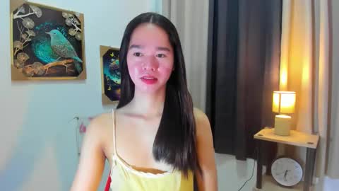 yourtinybunny online show from April 2026 12:41:01 PM