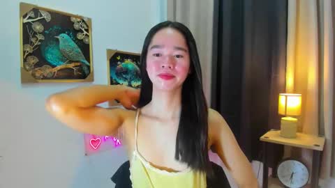 yourtinybunny online show from April 2026 10:35:02 AM