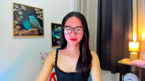 yourtinybunny online show from June 2026 02:33:01 PM