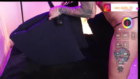 Bella- Independert Model online show from October 2025 07:35:02 PM