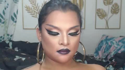 Snapshot of yourtrannyqueenxxx chatting on September 2025 04:06:01 AM Anastacia Grey online show from September 2025 04:06:01 AM