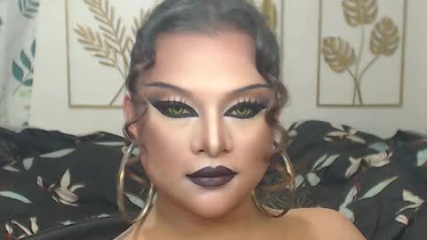 Snapshot of yourtrannyqueenxxx chatting on October 2025 10:31:01 PM Anastacia Grey online show from October 2025 10:31:01 PM