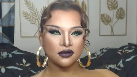 Snapshot of yourtrannyqueenxxx chatting on May 2026 10:51:01 PM Anastacia Grey online show from May 2026 10:51:01 PM