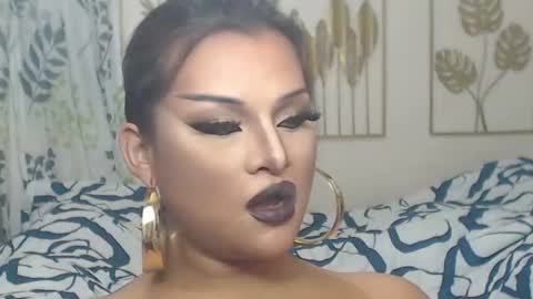 Snapshot of yourtrannyqueenxxx chatting on June 2026 10:44:01 PM Anastacia Grey online show from June 2026 10:44:01 PM