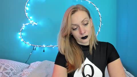 Snapshot of yourvenus00 chatting on February 2025 04:25:01 PM YourVenus00 -Follow my OF online show from February 2025 04:25:01 PM