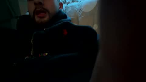 yourwhiteislandboy online show from December 2025 01:30:01 PM