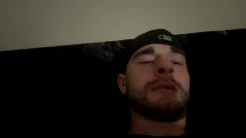 yourwhiteislandboy online show from May 2026 06:05:02 PM