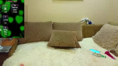 YourXQueen online show from September 2025 05:45:02 AM