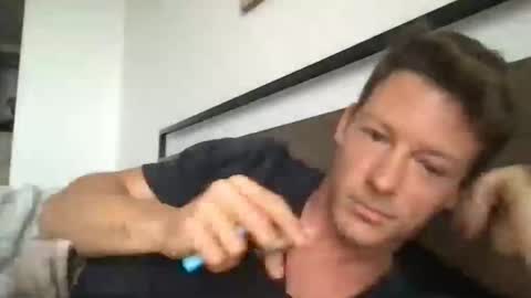 yoyoyo1221 online show from February 2026 10:06:02 PM