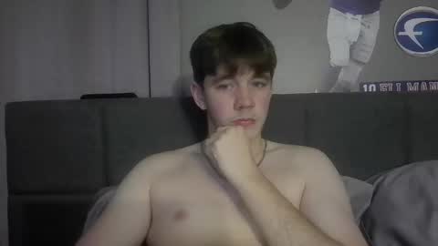 Snapshot of yp05 chatting on November 2025 02:32:02 AM YoungPhysique05 online show from November 2025 02:32:02 AM