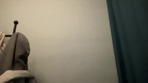 Snapshot of yuanhuan727 chatting on February 2026 06:37:02 PM Albert Locko online show from February 2026 06:37:02 PM