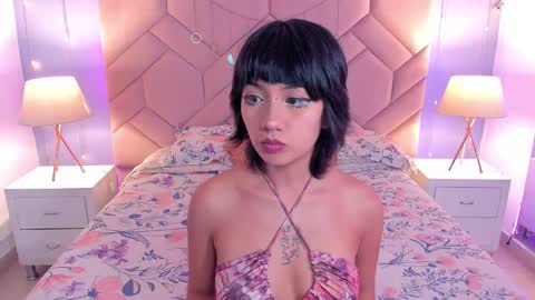 Snapshot of yui_lin chatting on March 2025 07:59:02 PM Yui LIn online show from March 2025 07:59:02 PM