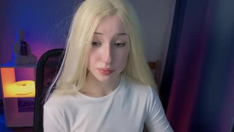 Misa online show from May 2026 07:19:01 PM