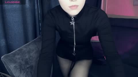 YukiShine online show from May 2026 10:44:01 AM